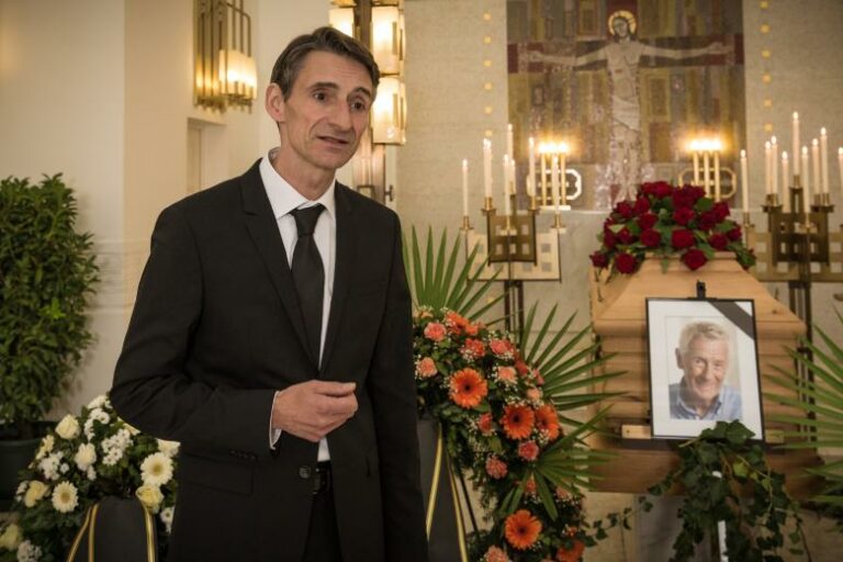 Beruf Bestatter Wie wird man das? Baba Bestpreis Bestattung